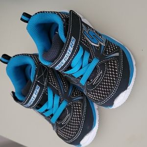 New Sketchers Toddler Boys Sneakers Size 6.5